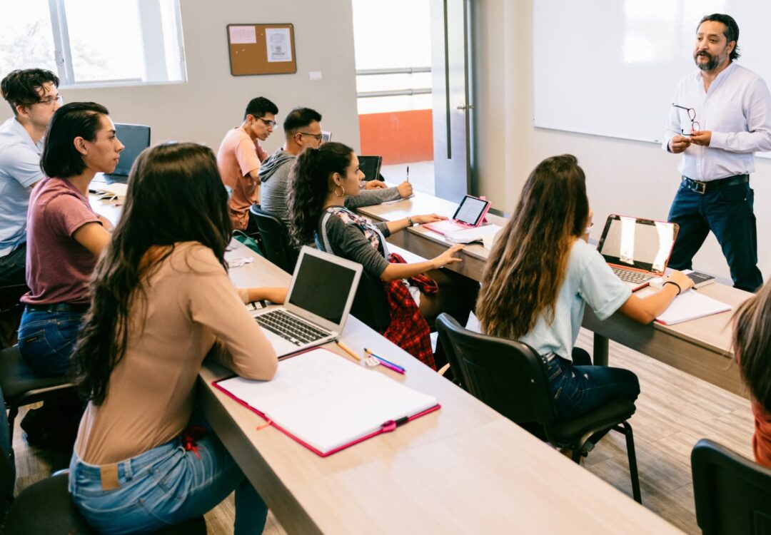 Generatieve AI in het hoger onderwijs: kansen en valkuilen